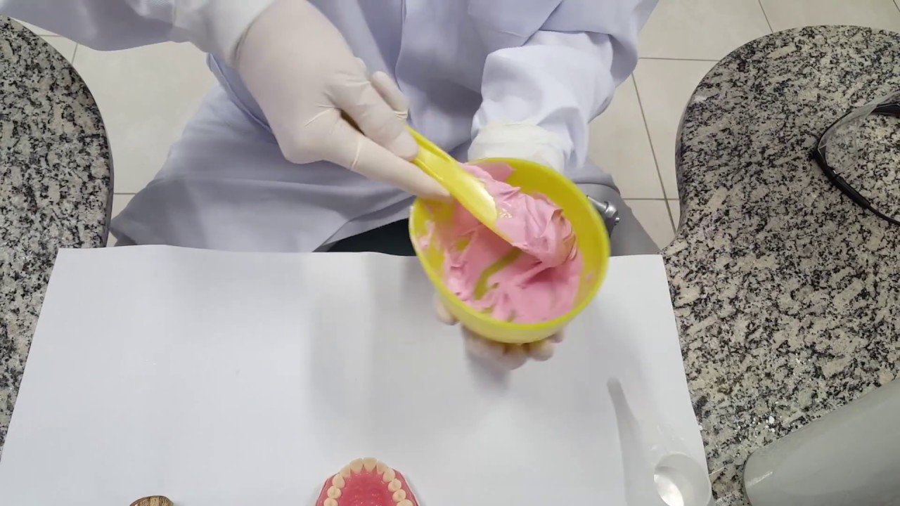 Manipulação -  Alginato e Gesso - Materiais Dentários -  FASURGS