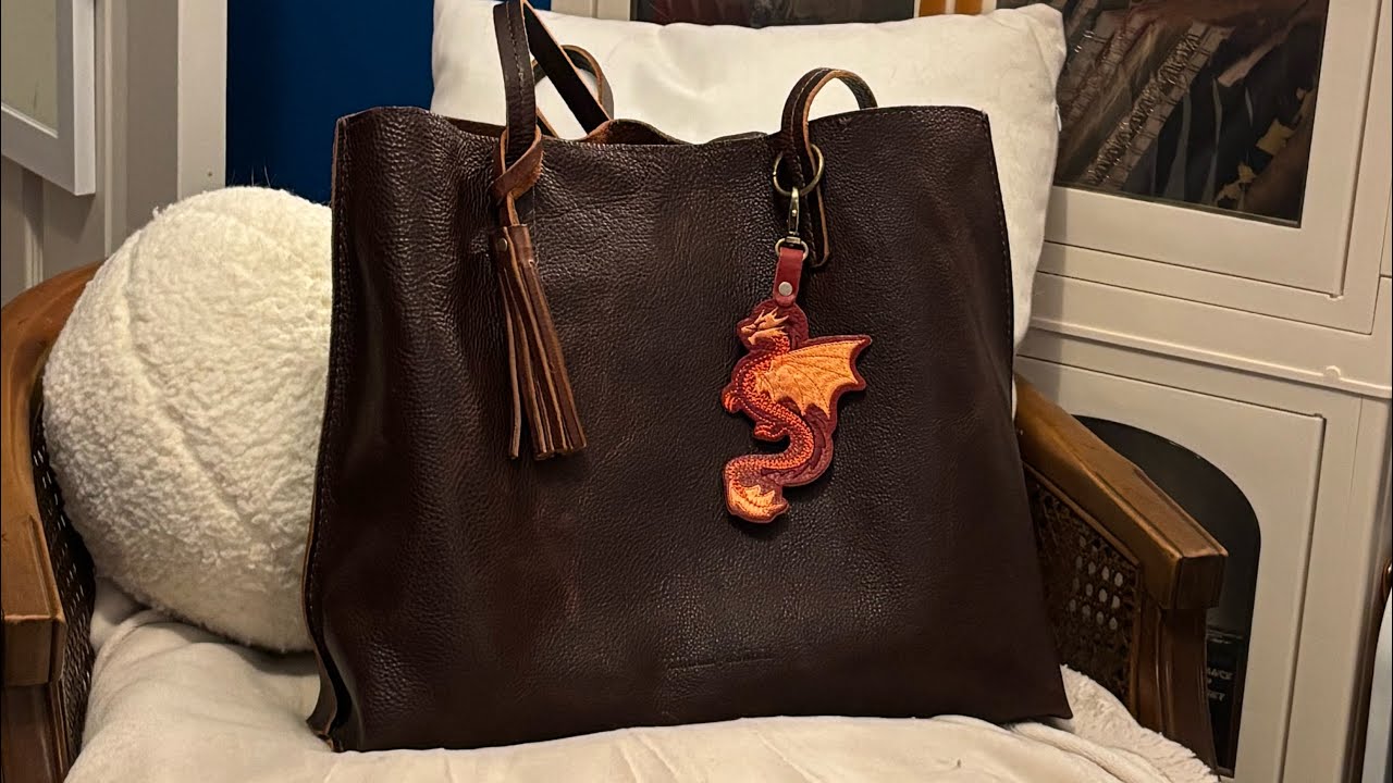 Большая сумка-тоут August от Portland Leather Goods &mdash; сколько всего в неё НА САМОМ ДЕЛЕ поместитс...
