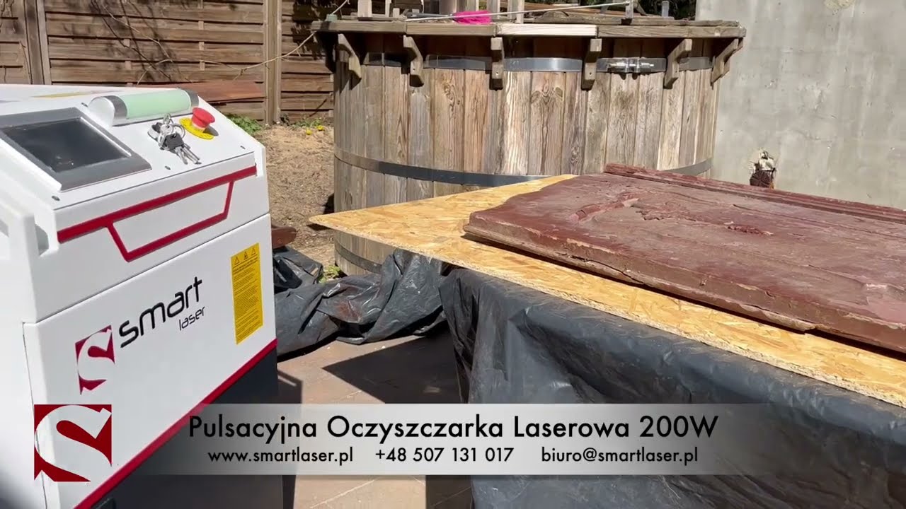 Laserowe usuwanie warstw farby z zabytkowych drewnianych drzwi II Wooden doors laser cleaning