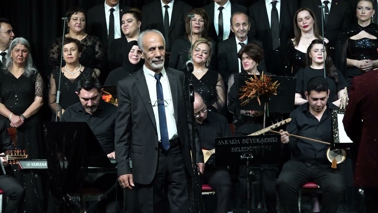 Halil İbrahim Karakuş - Bu Yıl Benim Yeşil Bağım ANADOLUDAN TÜRKÜLER KONSERİ Şef : Cengiz TAŞKENT