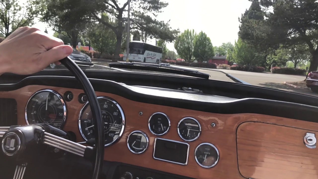 1966 Triumph TR4A IRS