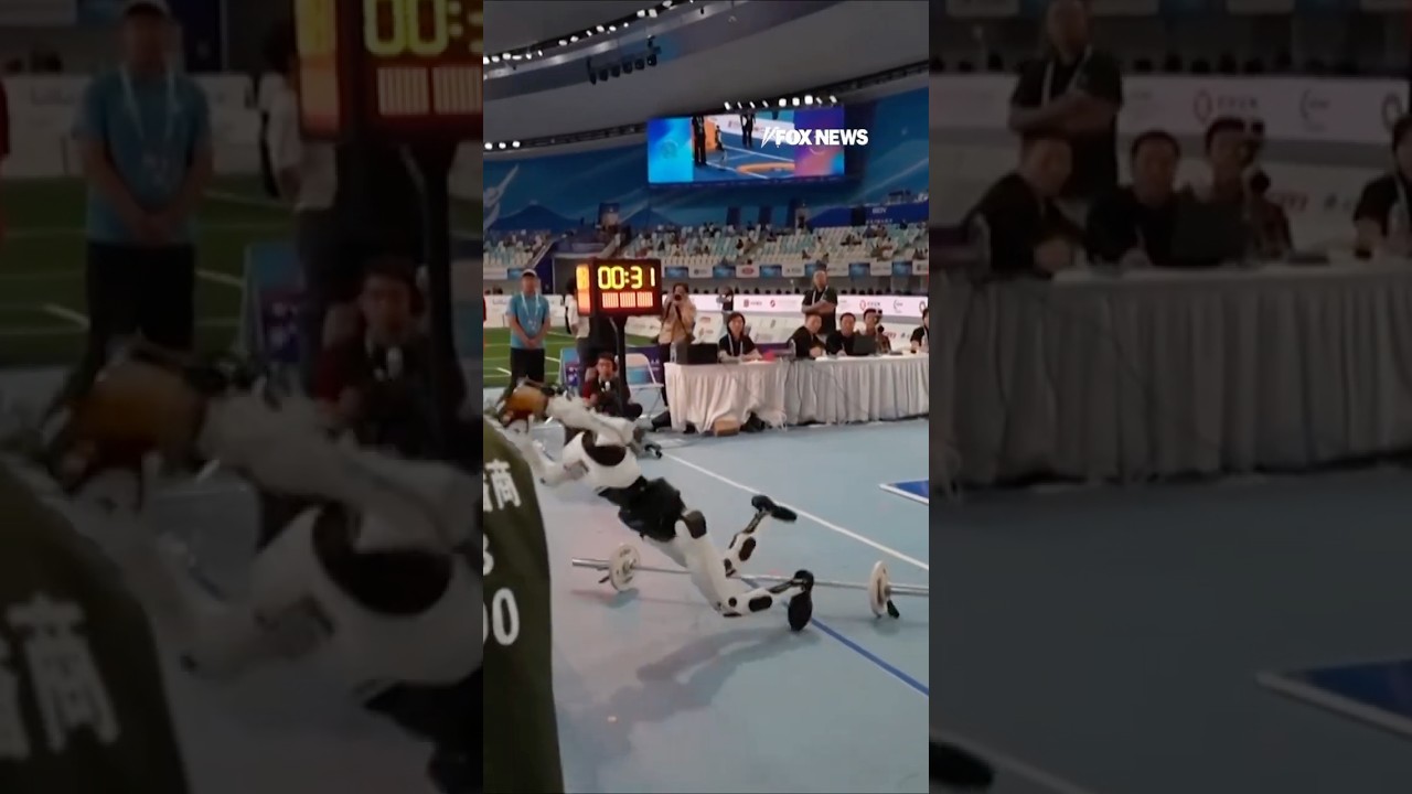 WATCH: Robot crashes into judges' table during humanoid weightlifting final #shorts #foxnews #news