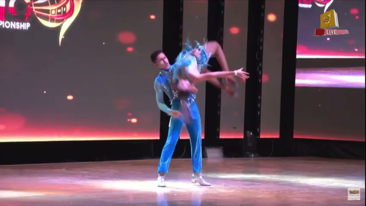Santiago López y Sara Gómez, CAMPEONES MUNDIALES Bachata Pro Junior - Euroson Latino 2021🕺🏆💃