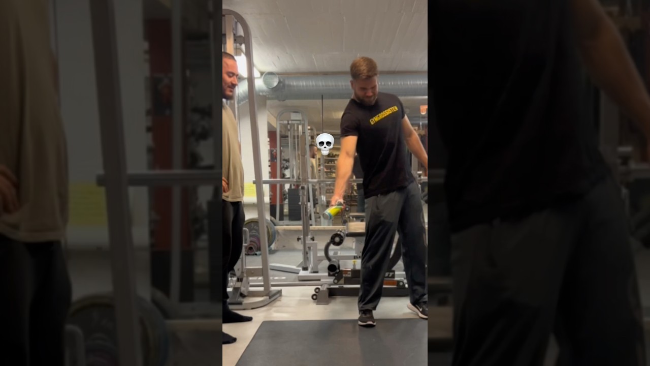 IMPOSSIBLE GRIP STRENGHT 😱 #youtubeshorts #viralvideo