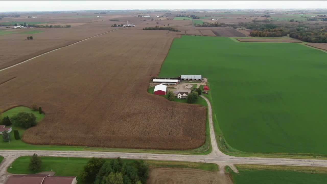 There's a new way to farm in Wisconsin, without using real sunlight