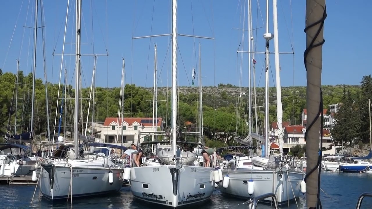 Port maneuvers Milna 2023 - Part 3