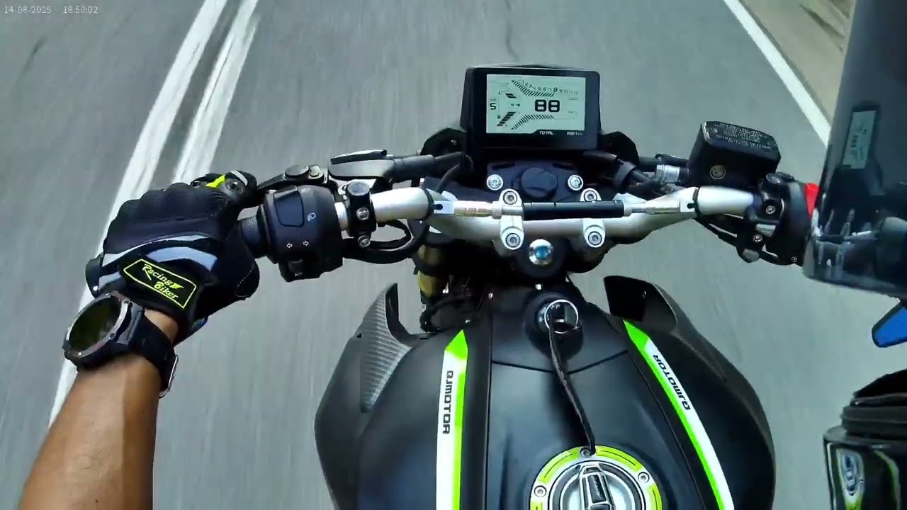 Qjmotor srk 125s🖤💚 REVIEW capitulo1 en marcha. Comportamiento en ruta suscríbete para más#moto #125 