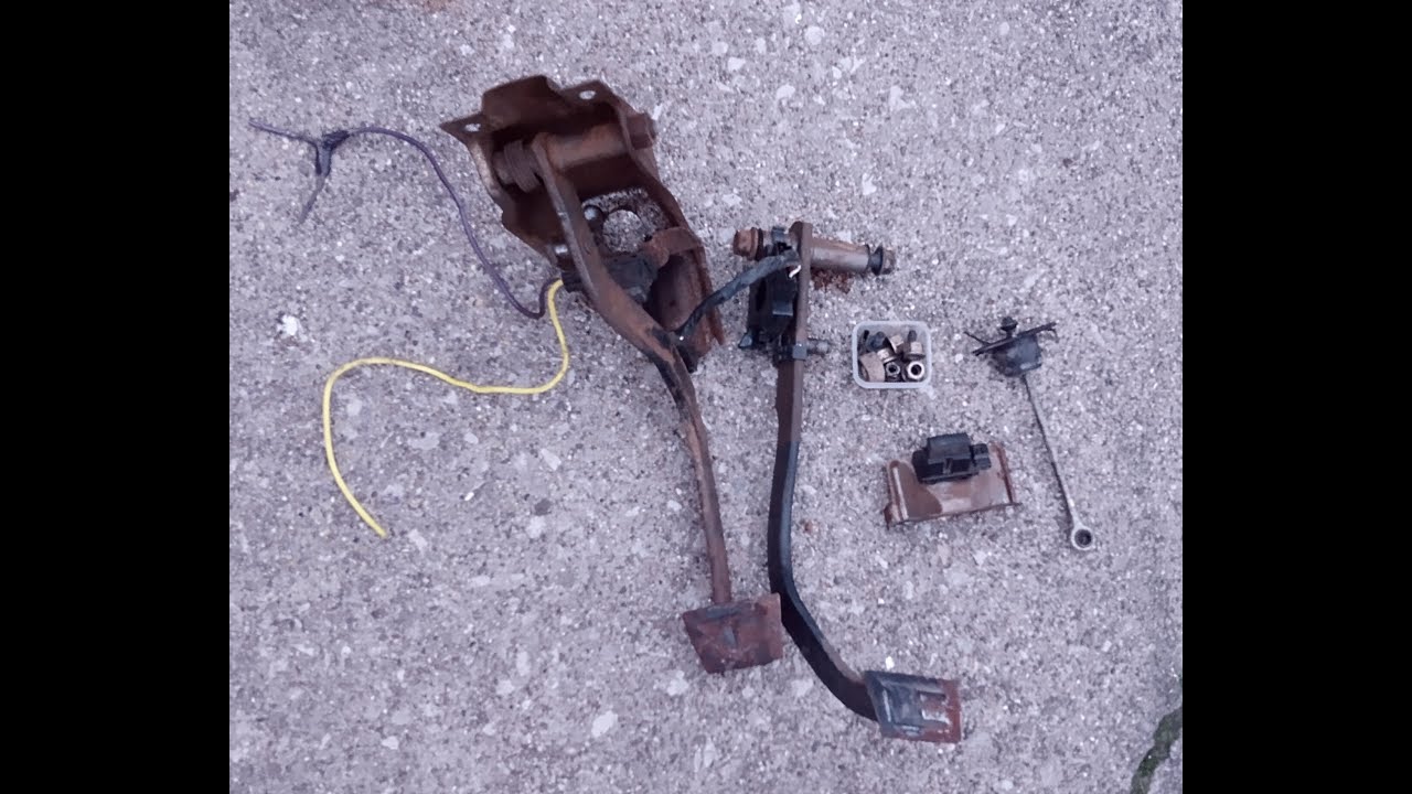 Chevy Silverado OBS clutch pedal remove / swap quick guide. 1988-1999