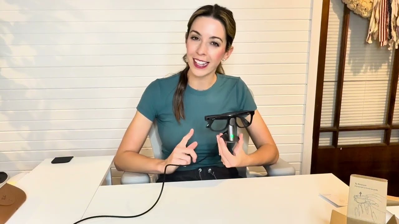 Carina S1 Charging Station Compatible with Ray Ban Meta Smart Glasses