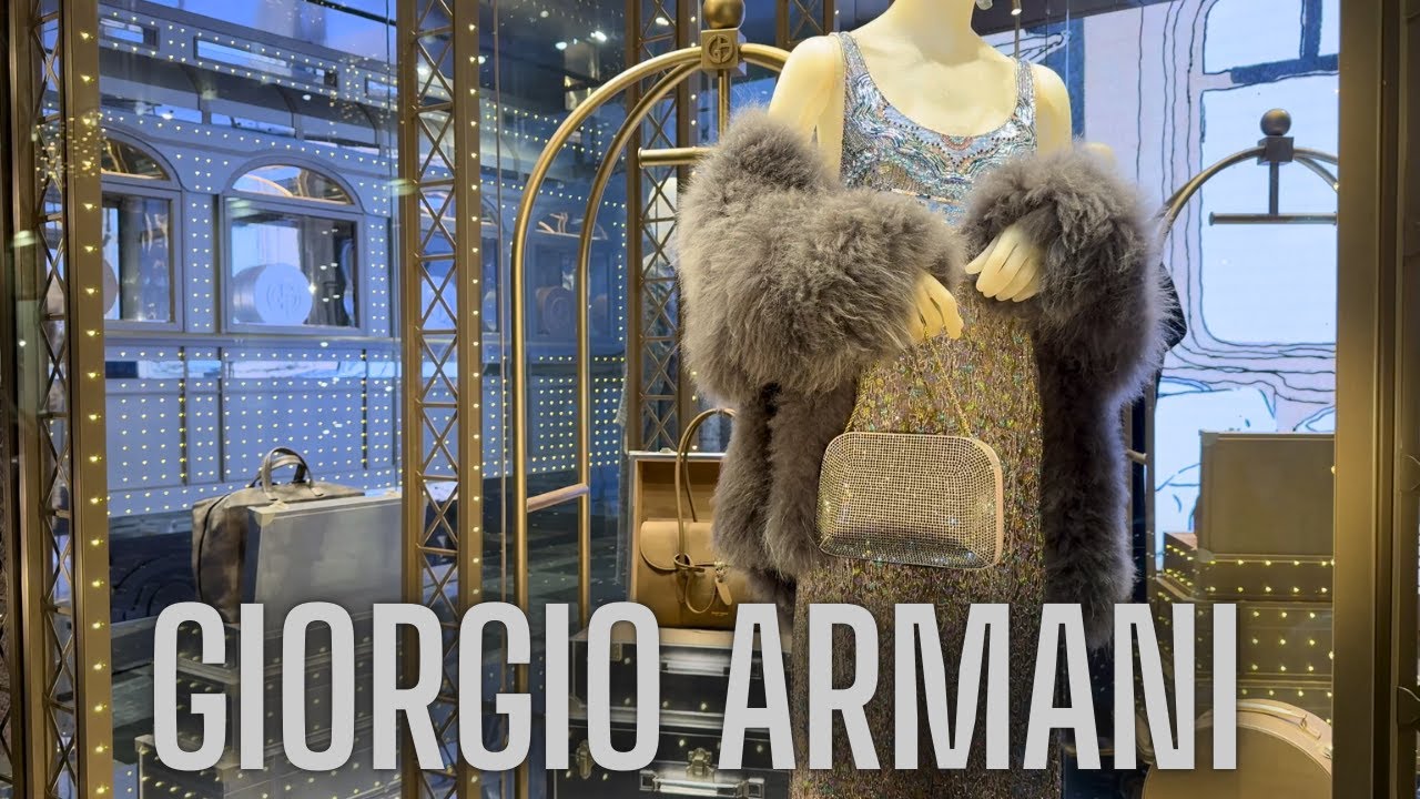 Milan Shopping | Gucci, Prada, Louis Vuitton, Giorgio Armani Luxury Window Displays