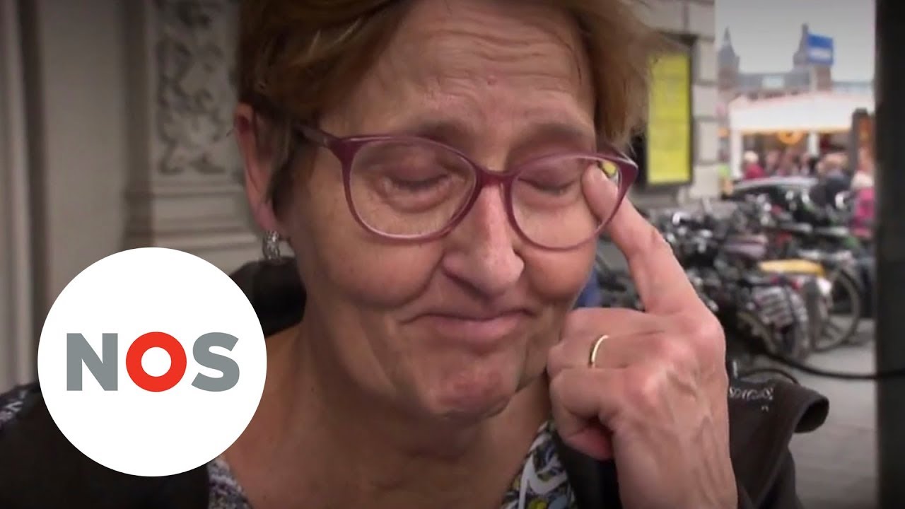 AFSCHEID: Zo bewezen Amsterdammers de laatste eer aan hun burgemeester