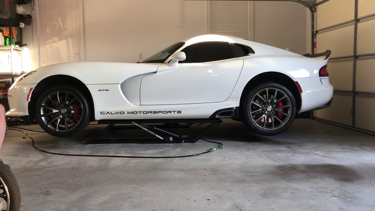 Dodge Viper QuickJacks initial lift after setup