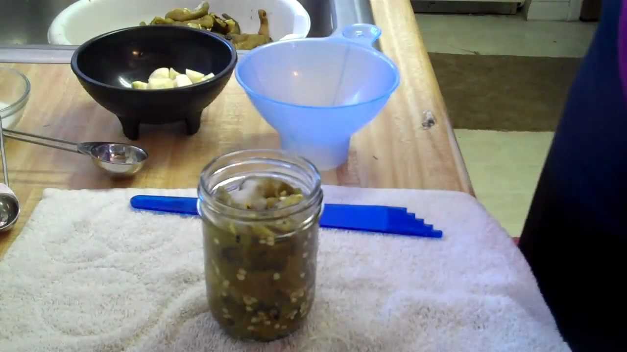 Canning roasted Hatch, NM green chili for the first time!