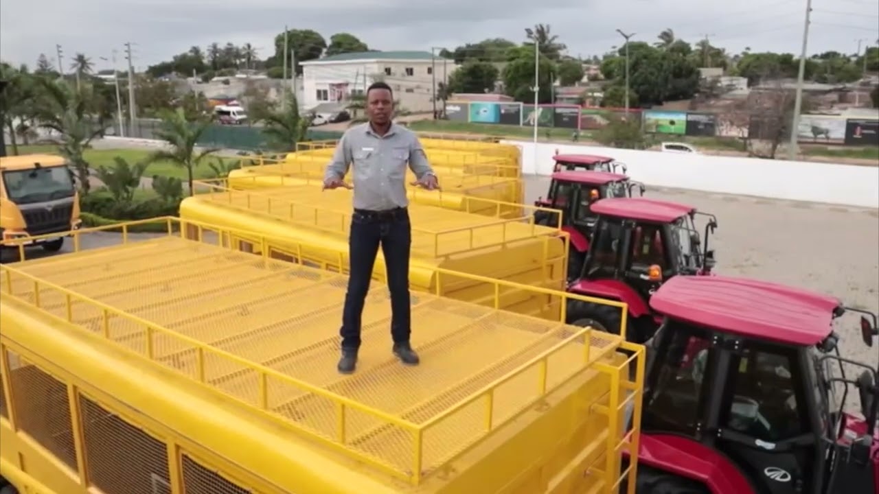 CADA TRACTOR VAI TRANSPORTAR 60 PASSAGEIROS: GOVERNO CONSIDERA A INICIATIVA UMA BOA SOLUÇÃO