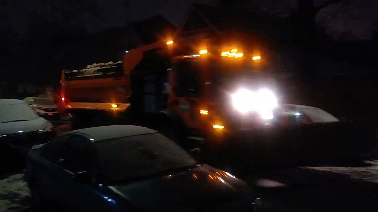 nyc sanitation salt spreader