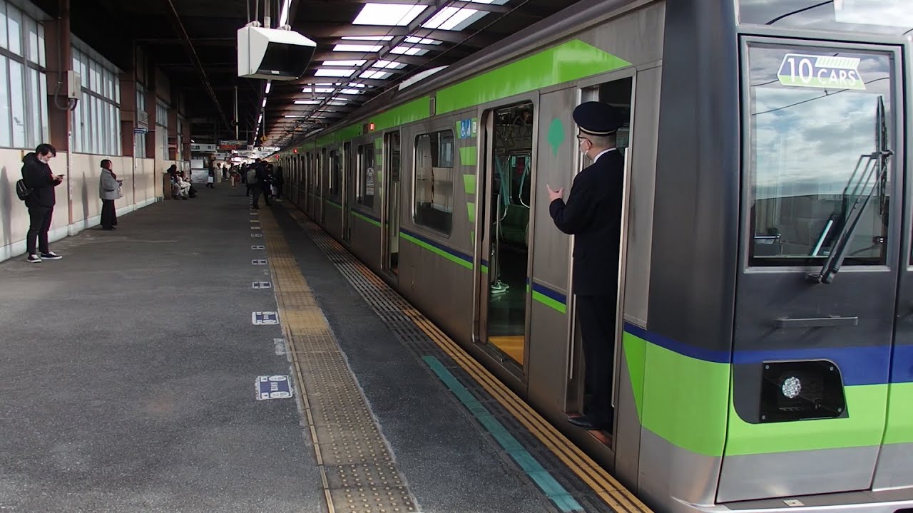 京王相模原線京王堀之内駅での車掌動作２