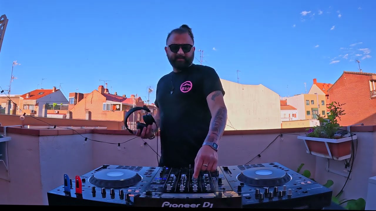 Ale De Maio Terrace Sunset DJ Set @ Barrio Tetuan (Madrid, ES) [Melodic Techno/Progressive House] 4K