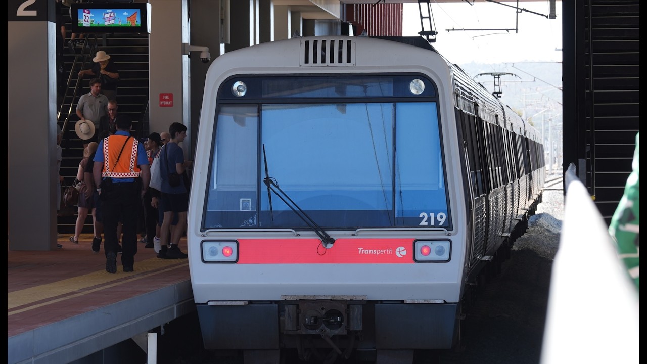 RAW: First Train arriving to the newly rebuilt Midland Metronet Station.