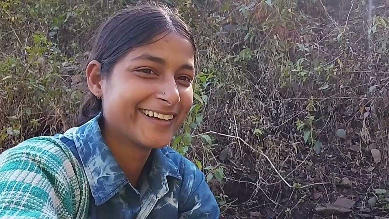 गांव में बहुत ज्यादा होती है कंडाली🌿🌿@soniyabhandarivlog