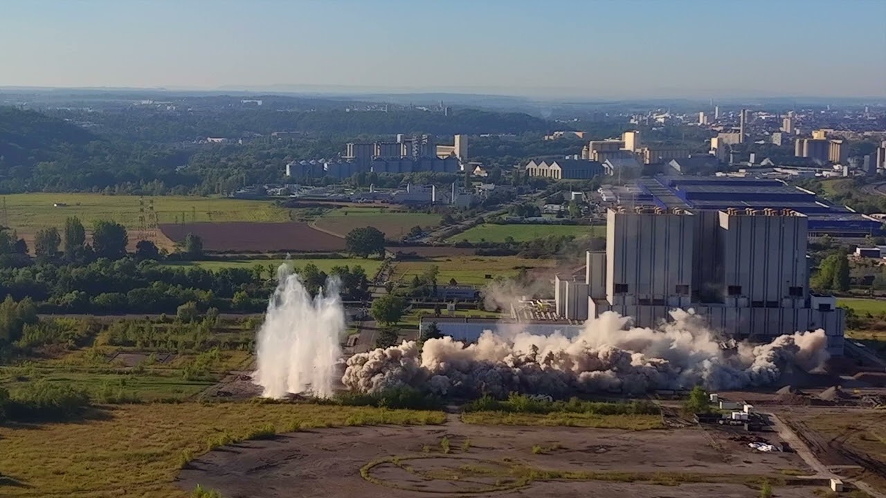 DEMOLITION  CHEMINEE LA MAXE