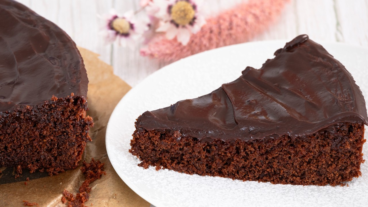 saftiger Schokokuchen. Unglaublich schokoladig, lecker und so einfach
