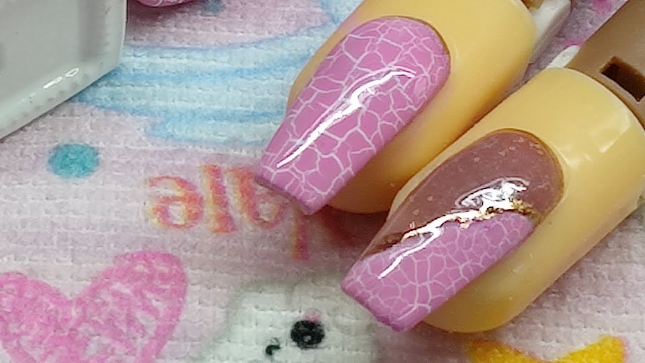 Esmalte craquelado ♡ Fantasy nails