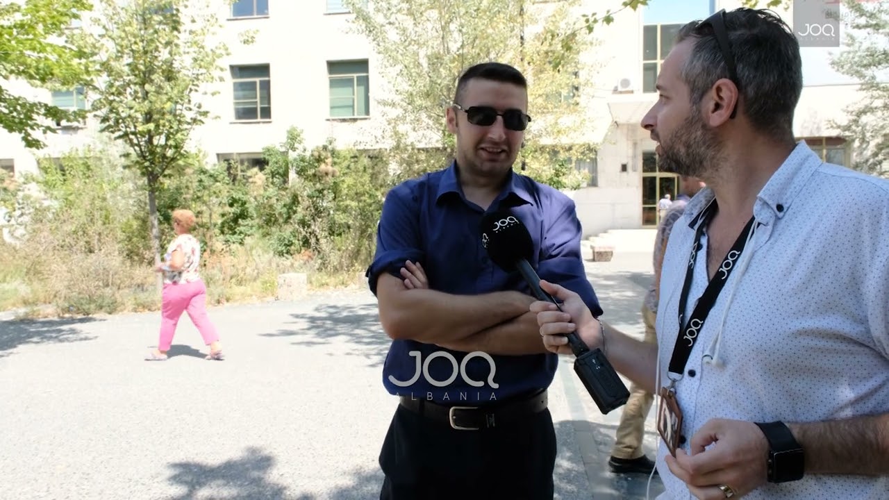 Rrëfimi i jashtëzakonshëm i Supermenit: Prostitutat më duan me zemër sepse jam i famshëm