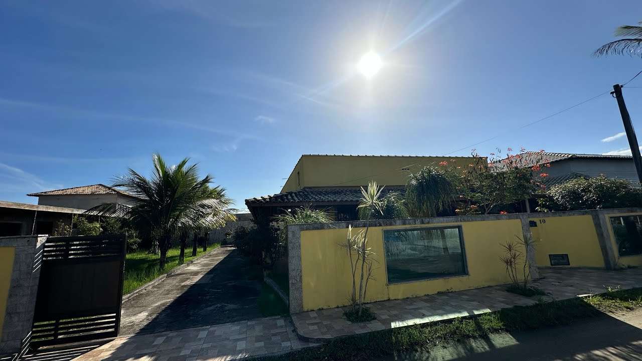 Casa a venda com bastante espa&ccedil;o e &aacute;rvores Frut&iacute;feras | Felipe Cunha 