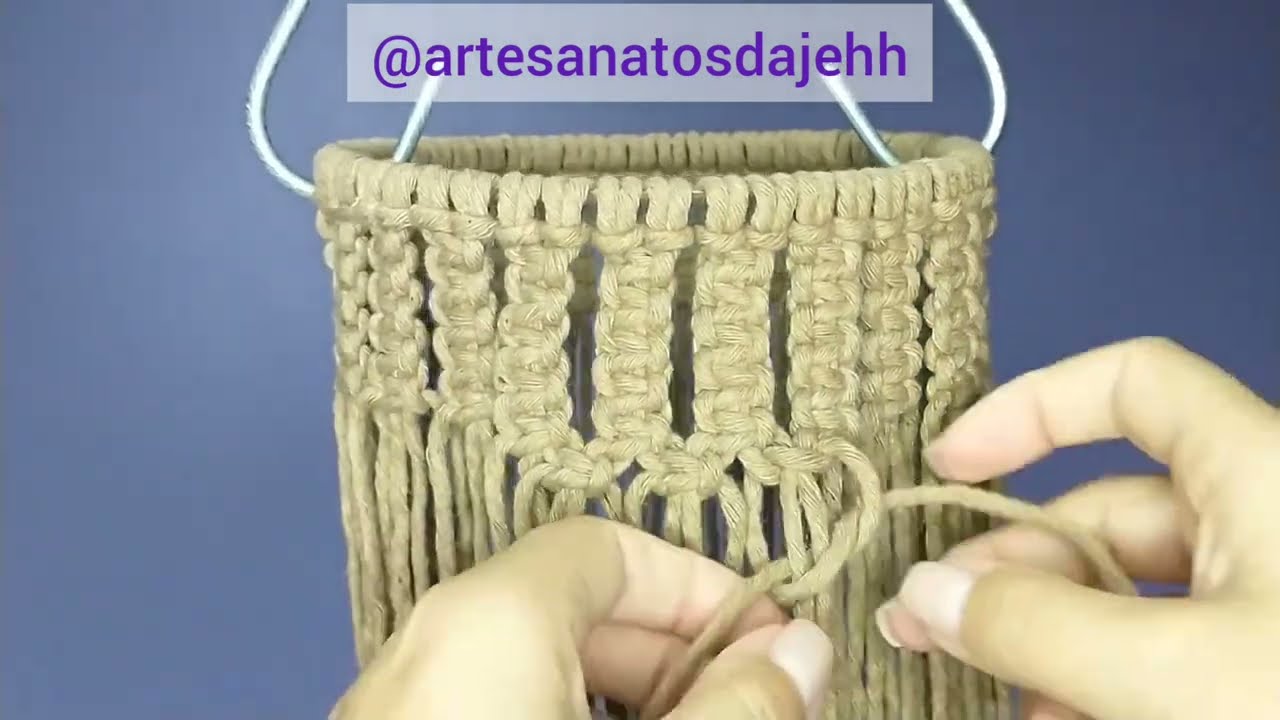 Luminária de macramé! Vem aprender a fazer