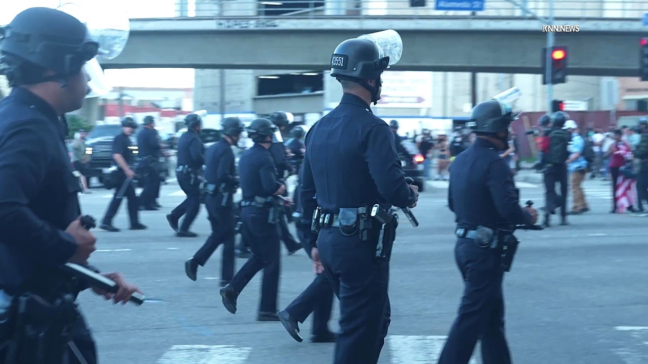 Police Clash With Protesters Outside Immigration Office in Downtown Los Angeles Part 2