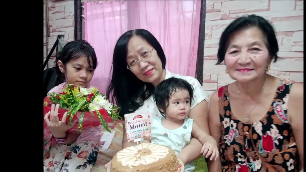 Lola Linda's Funeral  @79