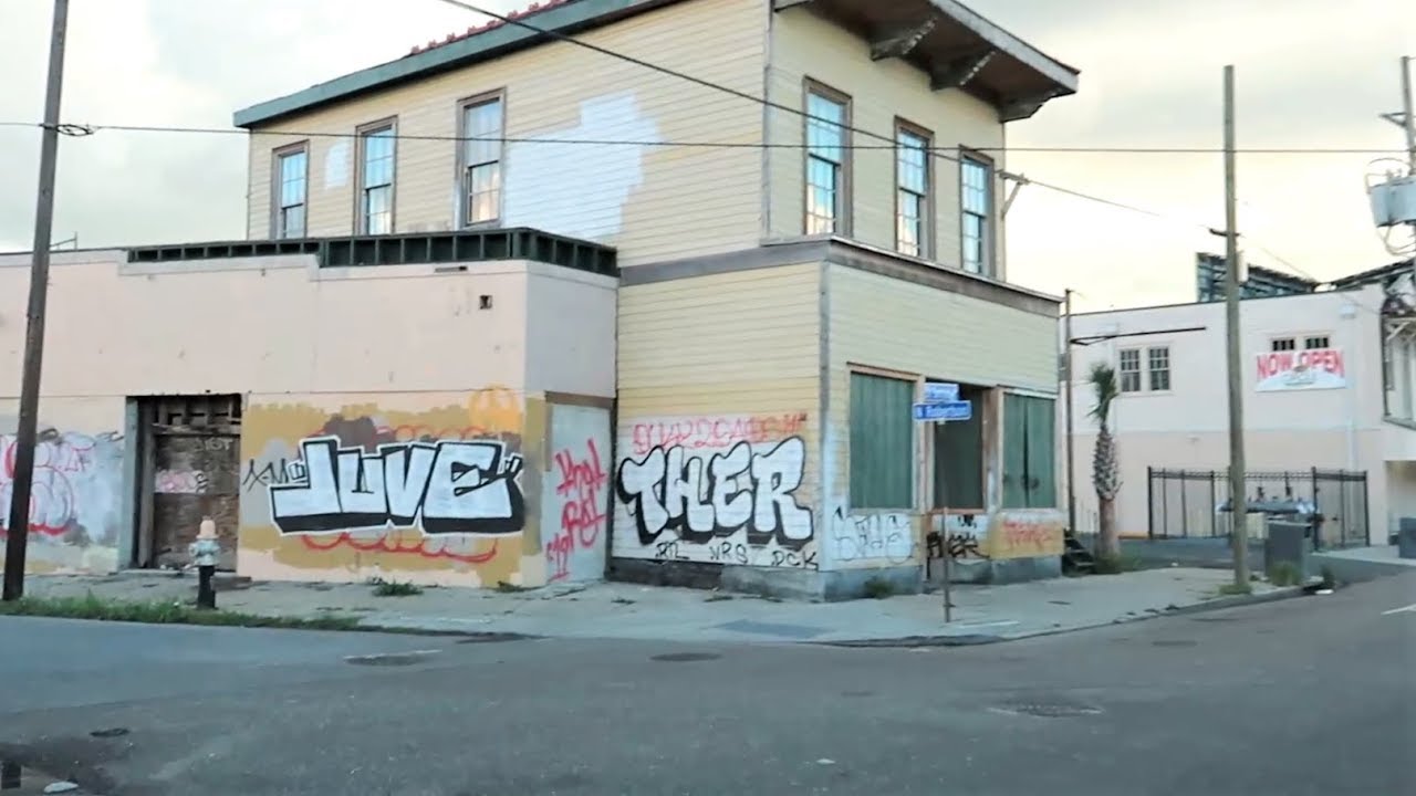 NEW ORLEANS WORST LOOKING HOODS
