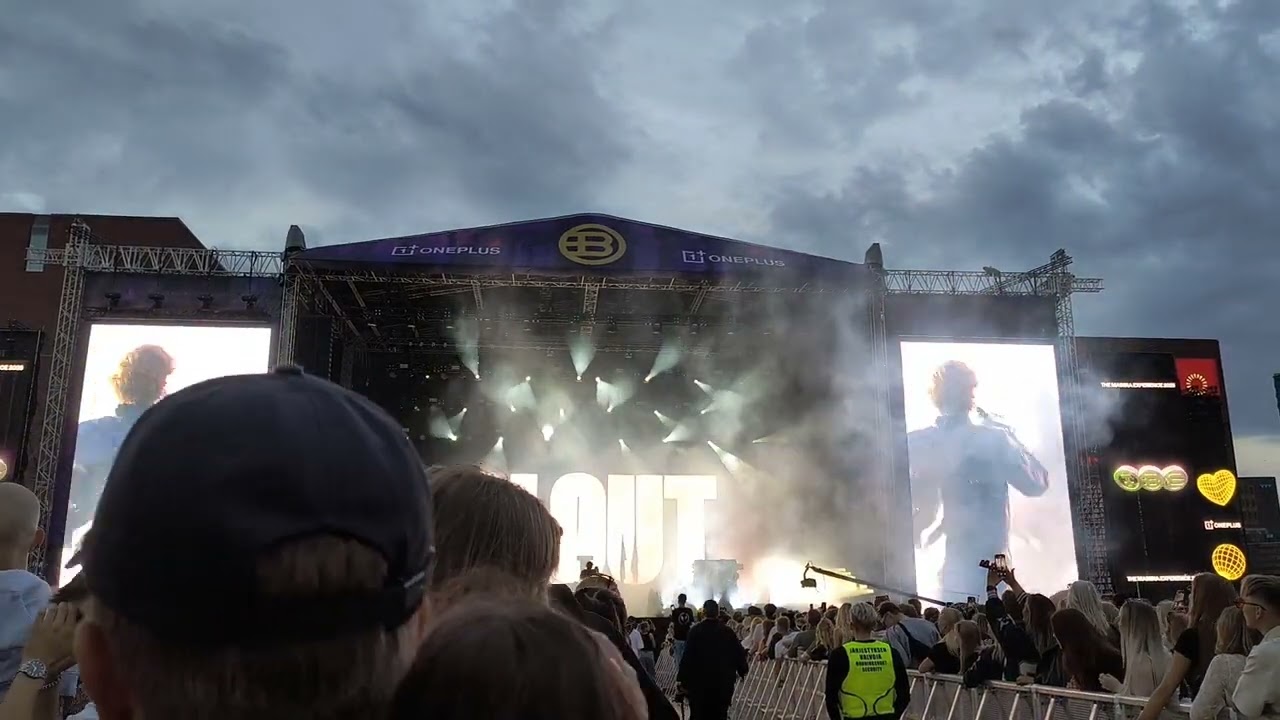 Ibe - iClout (Live @ Blockfest)