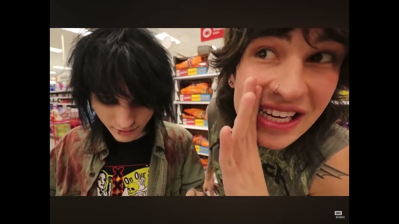 11 minutes and 9 seconds of jake and johnnie