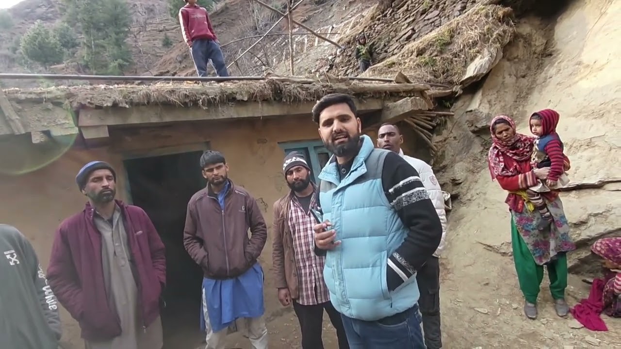 Bhalessa mai PDD department ka Zulam peak per.Gareeb ko sataya ja raha hai#bhalessa  #omarabdullah 