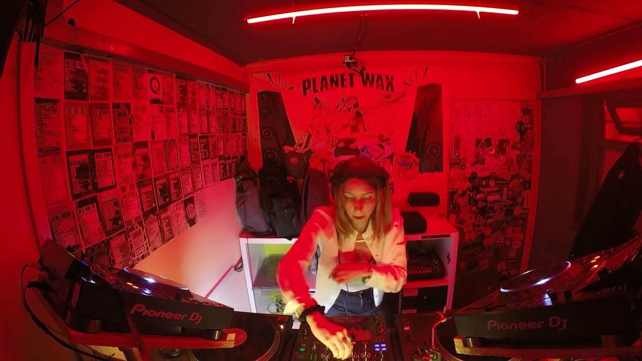 Decibella // 1-hour DJ Mix ~ Jungle, Drum & Bass