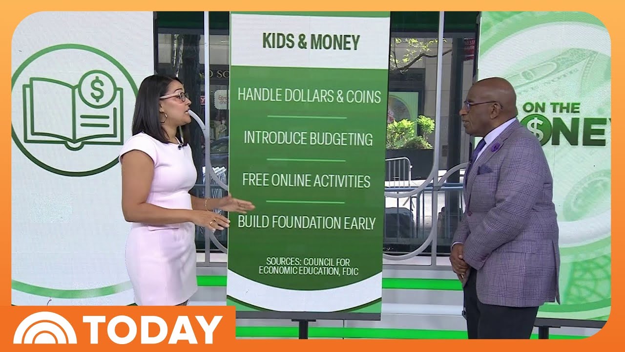 How to Talk Finances With Family (and Why It's Important)