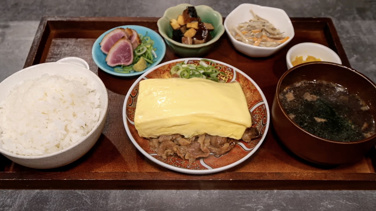 卵1日200個使用！驚異的な人気を誇るだし巻き卵がヤバ過ぎた丨Japanese Street Food