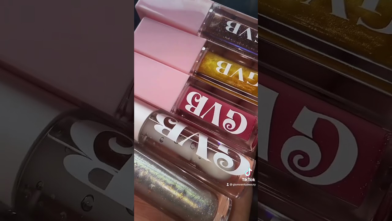 OMG what is that?| Glamvanitybeauty #cleargloss #makeup #glittergloss #gloss
