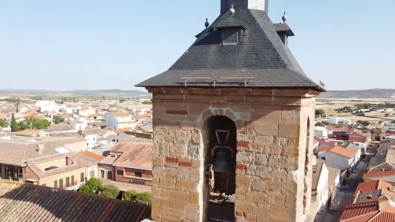 Iglesia de Torrenueva, Ciudad Real. vistas sobre Dron