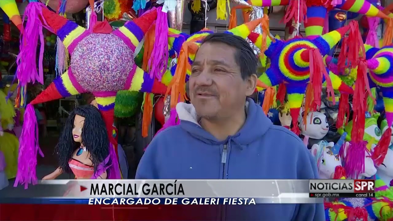 Venta de piñatas toda un tradición