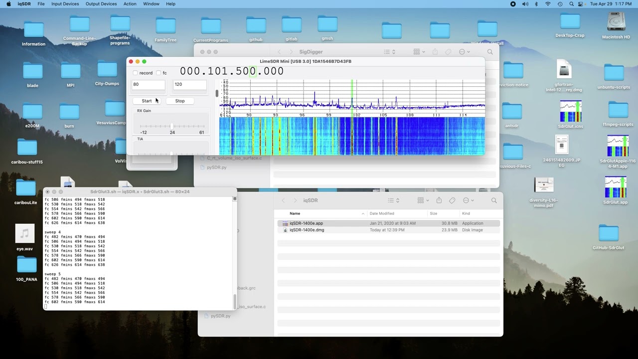 Panoramic Spectrum To Find TV Stations - SigDigger vs iqSDR
