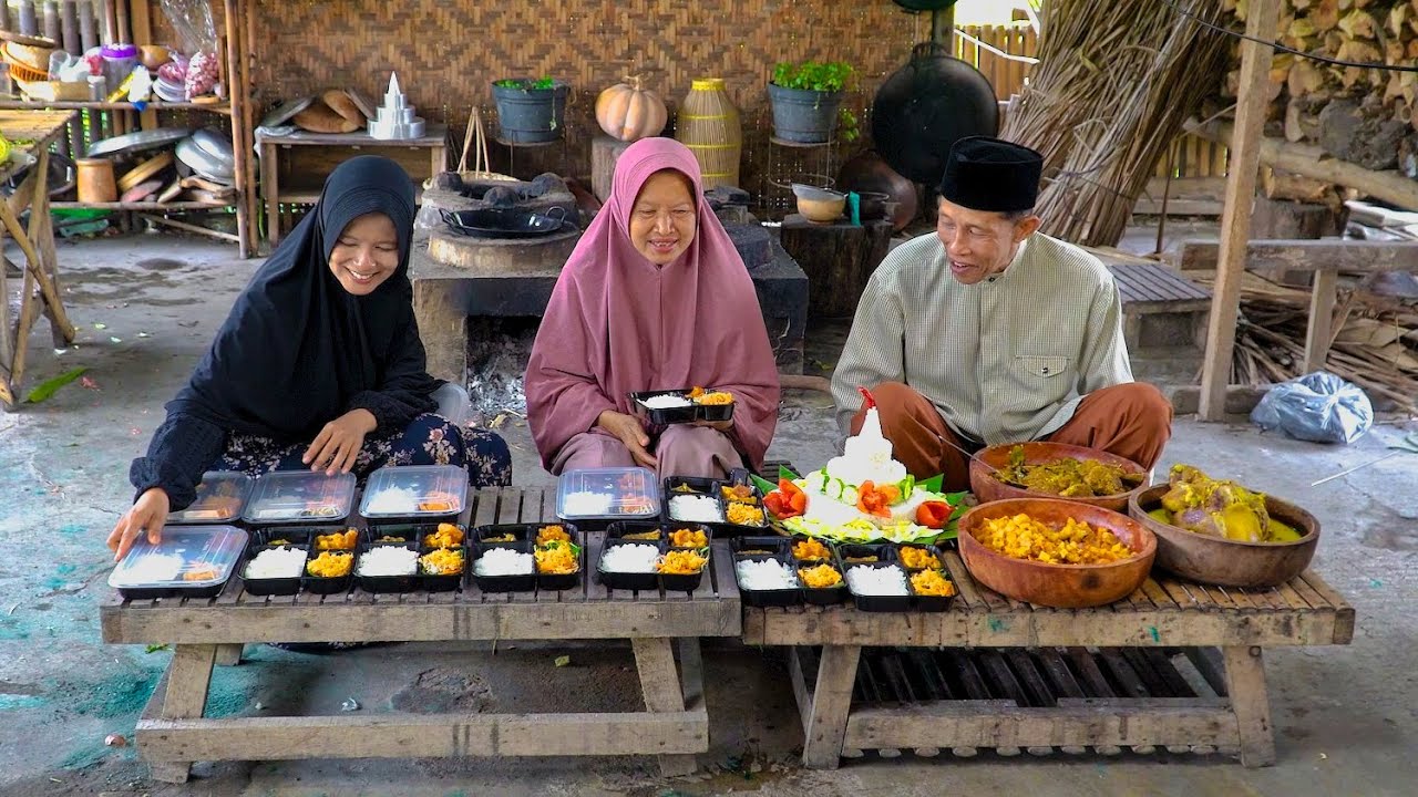 Panen Sayuran di Kebun, Masak Urap Sayur, Rendang dan Sambel Goreng Kentang Syukuran Kesembuhan Uti