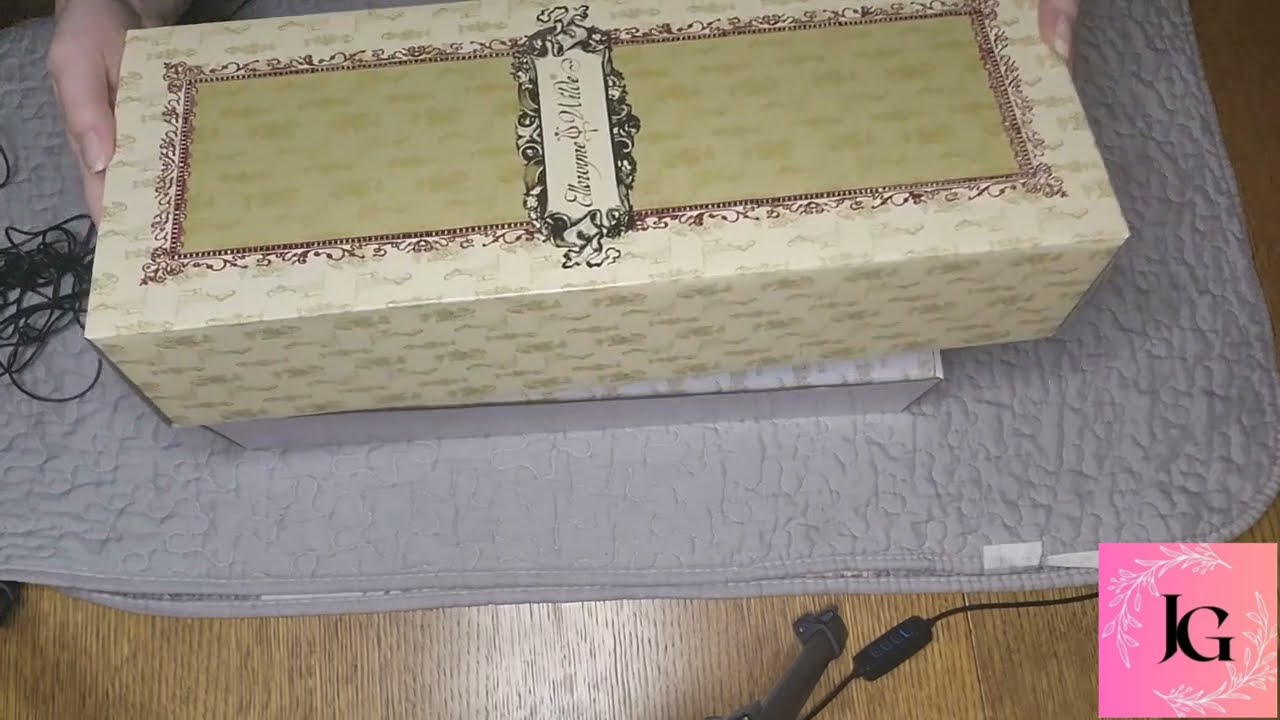 Unboxing My First Tonner Doll Any Wednesday Ellowyne Wilde #tonner #doll #vdc