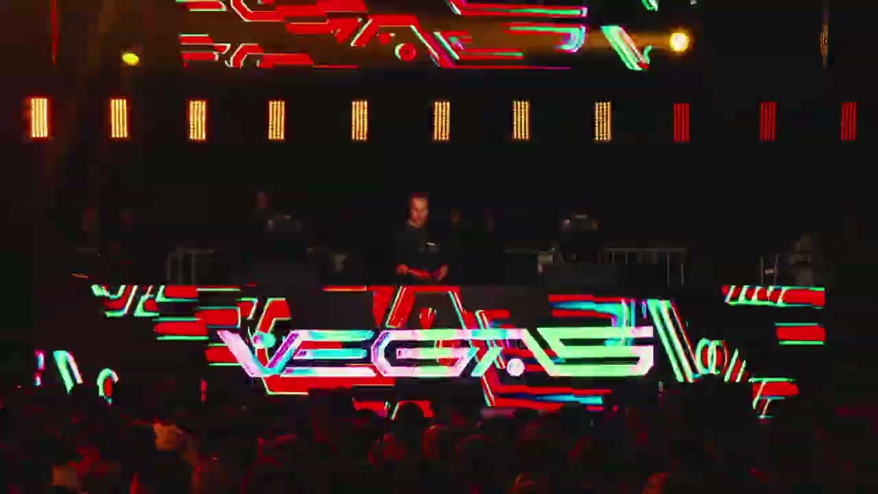 Vegas - For&ccedil;a do Rap&eacute; + Flame (LIVE @ CURITIBA - VEGAS 15 ANOS)