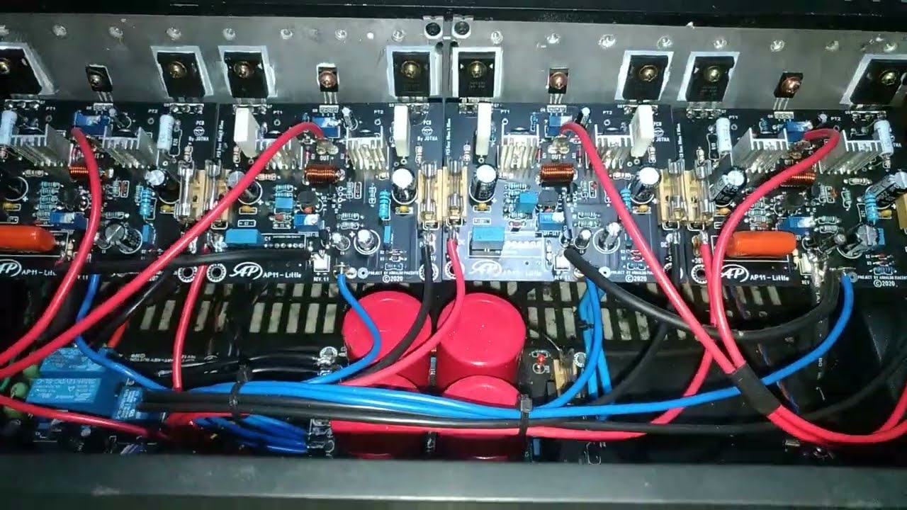 Amplificador para Bi-amplifica&ccedil;&atilde;o, do Arnaldo Piaciente.