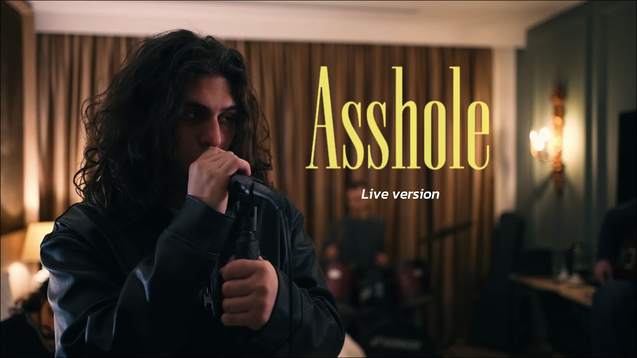 Gio Mkl &ndash; Asshole (Live Version)