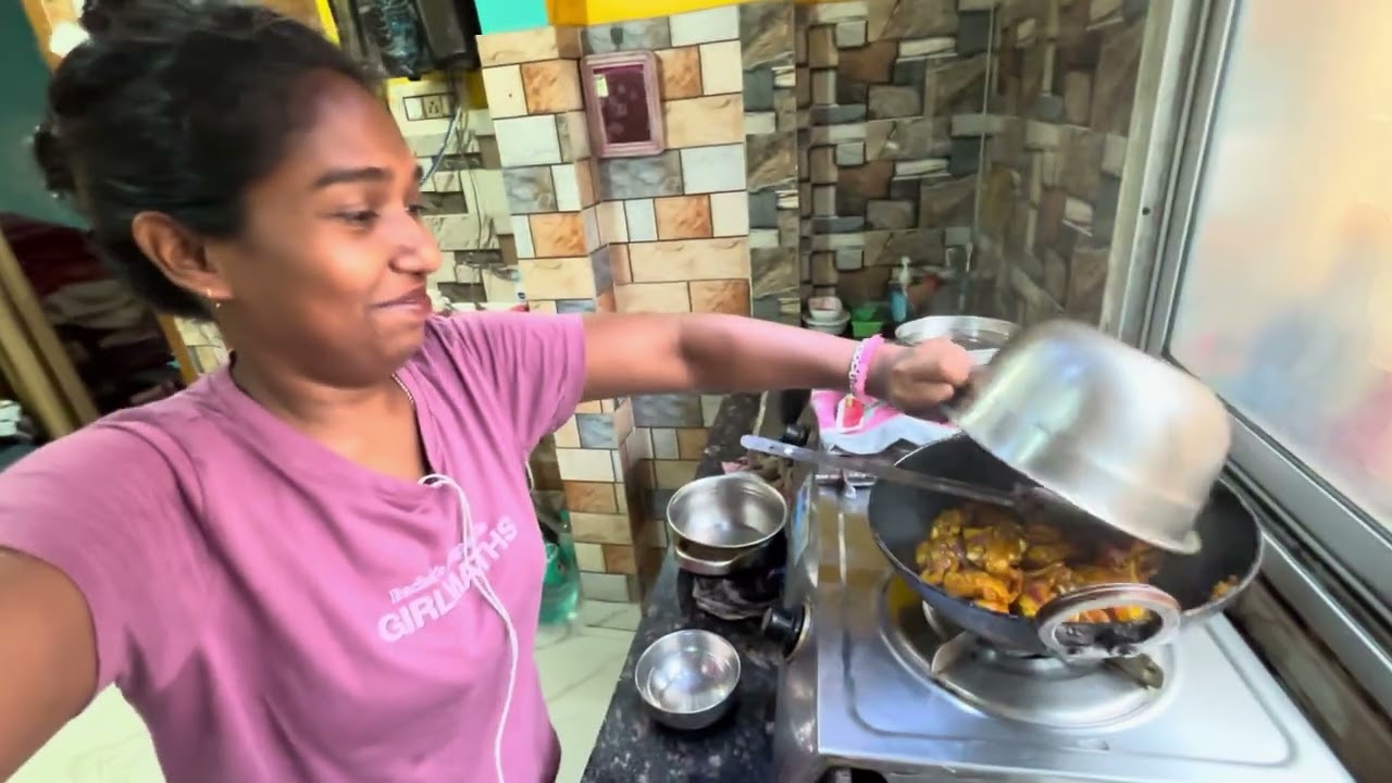 কলকাতার বাড়িতে দেশি চিকেন রান্না করলাম