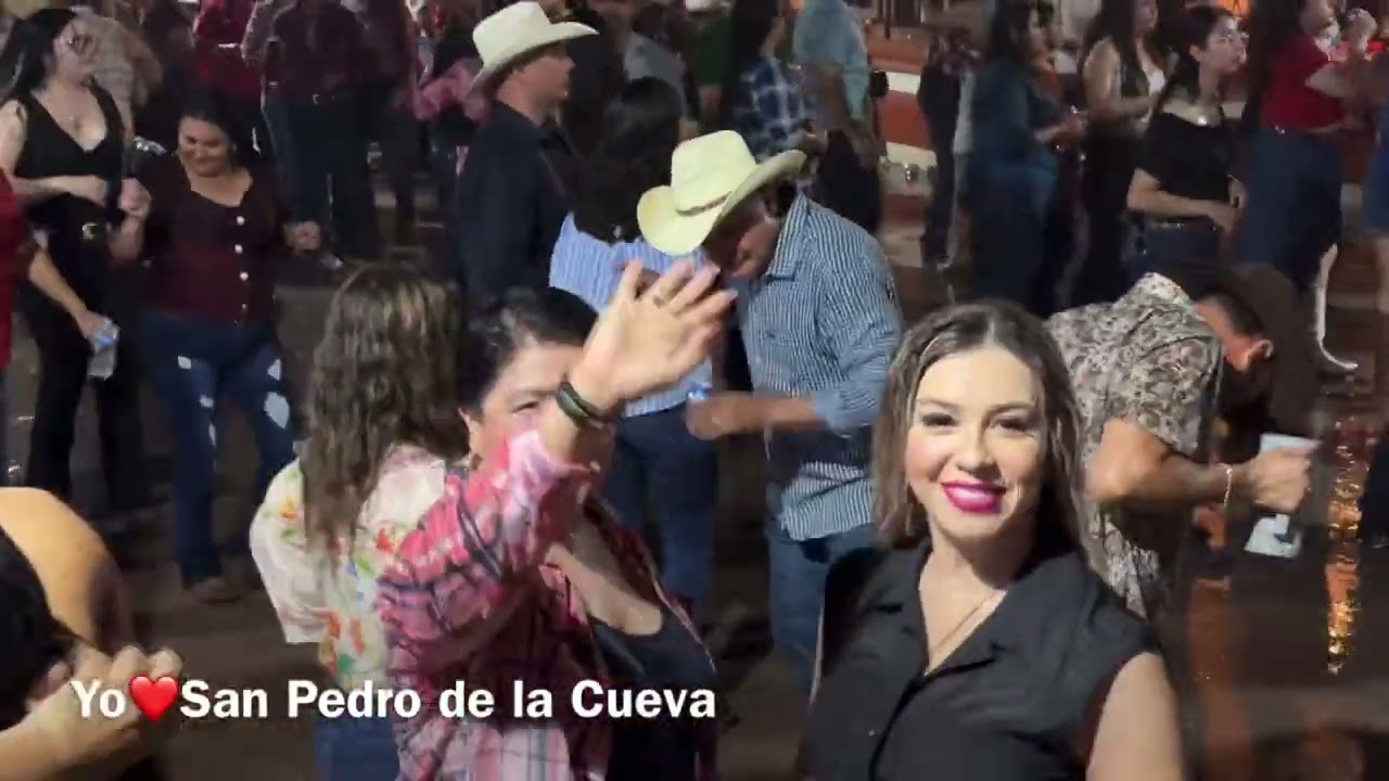 Lloviendo en el baile de dia de San Pedro 2024- Grupo La Chisspa - San Pedro de la Cueva
