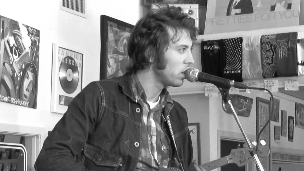 Daniel Romano - Something Keeps Me Coming Back